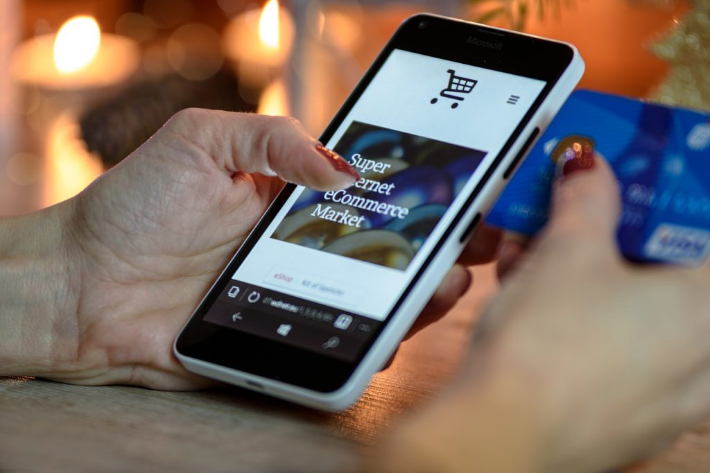 Mobile eCommerce Is Now a Trillion Dollar Industry